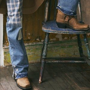 FRYE Harness 8R Boots, Tan ~ 7M ~ LNIB